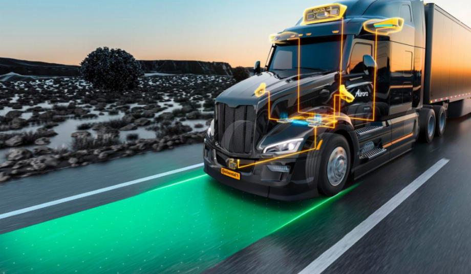 Un camion Aurora Horizon sur une autoroute du Texas. (Aube)